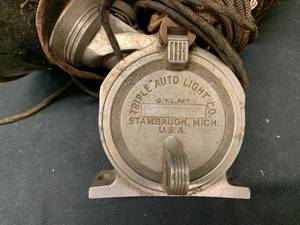 lot 13 image: ANTIQUE 1920s STAMBAUGH AUTO LIGHT