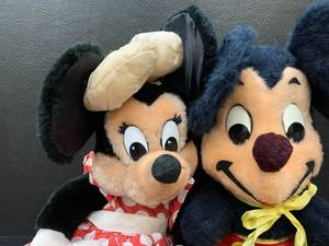 lot 16 image: MICKEY AND MINNIE PLUSH&nbsp