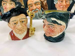 lot 94 image: Five 4 inch Toby Mugs by Royal Daulton