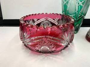 lot 113 image: Trio of Colored Cut Crystal Gems