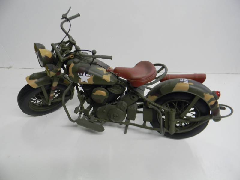 NEW RAY 1/6 SCALE INDIAN CHIEF WW2 MOTORCYCLE - U.S. ARMY CAMOUFLAGE -  FANTASTIC PIECE!!!!! - NICE! - SEE PICTURES! | Man Cave Dealer - MAN CAVE  COLLECTABLES AUCTION! | K-BID