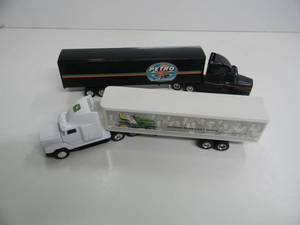 lot 20 image: ERTL 164 SCALE DIE CAST - JOHN DEERE & TRUCKER MOVE PETRO SEMI & TRAILER  - GREAT PIECES - SEE PICTURES