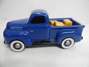 lot 28 image: TELEFLORA CERAMIC 1948 FORD F1 CANDY, NUT DISHDISPLAY - VERY COOL PIECE - APPROX 12 - SEE PICTURES