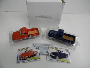lot 35 image: NATIONAL MOTOR MUSEUM MINT - #VTY5 - 132 SCALE 1951 FORD F-1 SERIES PICKUP & 1953 CHEVROLET 3100 PICKUP - NEW IN BOX - VERY COOL PIECES - SEE PICTURES