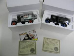 lot 39 image: NATIONAL MOTOR MUSEUM MINT - MFG#SS-C5120B - 132 SCALE 1923 CHEVY 1 TON WPROPANE BTLS. & MFG#SS-C5130C 1924 CHEVY SERIES HI-TON TRUCK, POLICE PATROL - NEW IN BOX - VERY COOL PIECES - SEE PICTURES