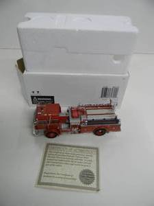 lot 40 image: NATIONAL MOTOR MUSEUM MINT - 198626-04 1960 MACK C FIRE PUMPER - 132 SCALE - NEW IN BOX - VERY COOL PIECE - SEE PICTURES