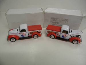 lot 43 image: 2 - GOLDEN WHEEL 124 SCALE DIE CAST - 1940 Ford Pepsi Cola Delivery Trucks # Ms13 - NEW IN BOX - GREAT PIECES - SEE PICTURES