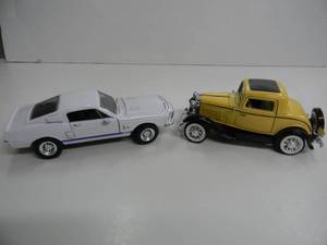 lot 52 image: SUNNYSIDE 124 SCALE 1968 SHELBY GT 500 KR SS 8706 & SUNNYSIDE 124 SCALE 1932 FORD 3 WINDOW COUPE SS 7722 - GREAT PIECES - SEE PICTURES