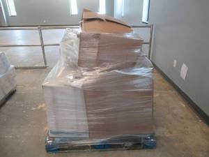 WHOLESALE PALLET OF AIR FILTERS (SEE PHOTOS)
