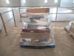 WHOLESALE PALLET OF PLUMBING, LIGHTING & MISC. ITEMS (SEE PHOTOS)