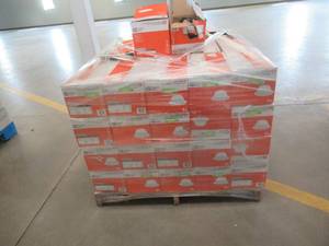 WHOLESALE PALLET OF 6 IN. RECESSED LIGHT TRIM (MOST BRAND NEW IN BOX, SEE PHOTOS)