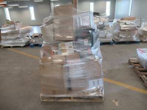 WHOLESALE PALLET OF LIGHTING, ELECTRICAL, AIR FILTERS & OTHER MISC. ITEMS (SEE PHOTOS)