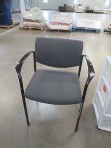 GRAY OFFICE CHAIR (USED, SEE PHOTOS)