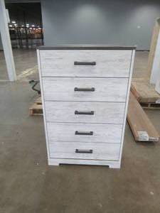 Shawburn Chest of Drawers (NICE CONDITION, SEE PHOTOS)