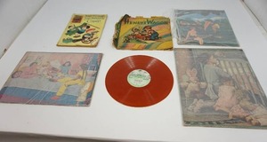lot 133 image: Vintage Childrens Books and Puzzles