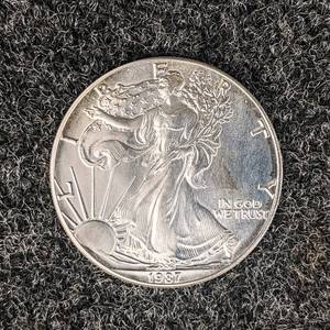 1987 American Silver Eagle - 1 Troy Oz.