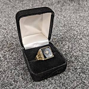 Mens Onyx and Diamond 10K Gold Ring