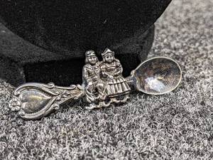 23 Sterling Silver Necklace with Sterling Silver Spoon Pin