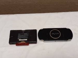 NINTENDO DS LITE & PLAYSTATION PSP