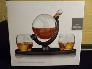 VISKI GLOBE DECANTER & WHISKEY TUMBLERS