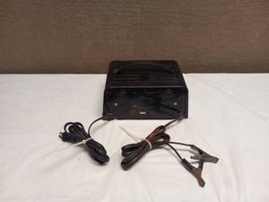 SCHUMACHER BATTERY CHARGER