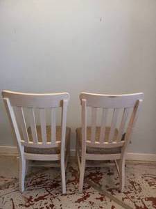 SET OF (2) ASHLEY FURNITURE LIGHT COLORED CHAIRS