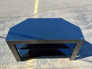 BLACK TV STAND