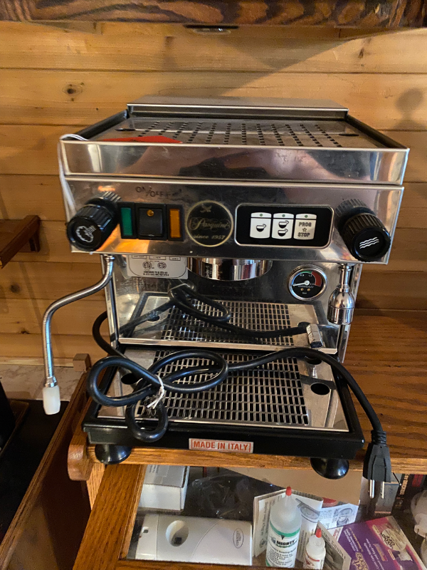 Pasquini espresso outlet machine