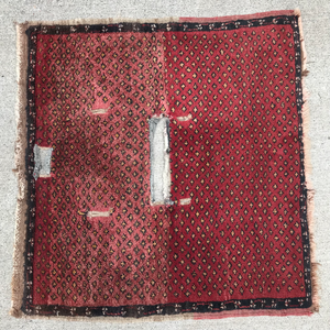 lot 300 image: Handmade Persian Oriental Rug Carpet Saddle Carpet