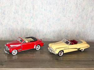 lot 329 image: 1941 Chevy & 1949 Buick Model Diecast Cars