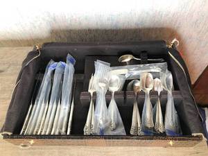 lot 340 image: Oneida Community Sterling Engagement Silverware Set