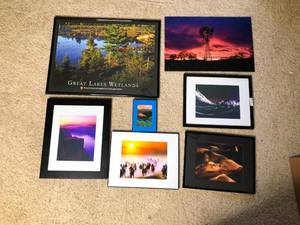 lot 93 image: Lrg Grp 7 Picture frames with images of the world