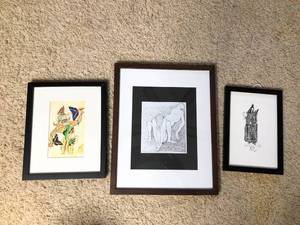 lot 96 image: Lrg Grp Picture frames with images of the world