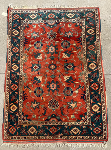 lot 36 image: Hand Woven Wool Persian Rug or Carpet