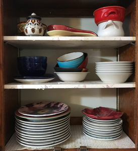 lot 242 image: Assorted Kitchenware