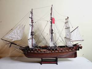 lot 409 image: A Fine Model Ship of the Constitution