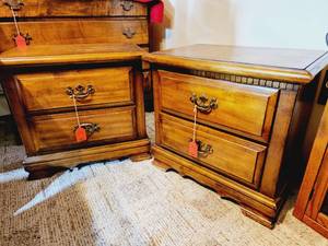 lot 177 image: Pair of Chippendale Style Nightstands