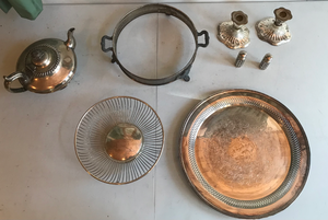 lot 496 image: Decorative Metal Tableware