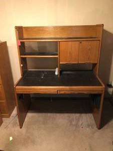 lot 436 image: Wood Office Desk with Upper Storage Shelves