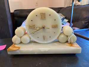 lot 17 image: Vintage Stone Mantel Clock