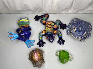 lot 43 image: 15 Frog Garden Statue