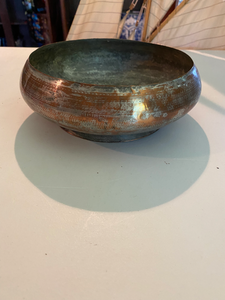 lot 154 image: Antique Islamic Metal Serving Bowl