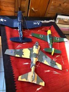 lot 454 image: Large Group of RC Model Planes
