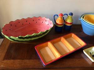 lot 585 image: 11 colorful ceramic serveware