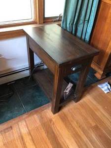 lot 578 image: Lane Home Essentials Outlet USB Recharging Wood Table