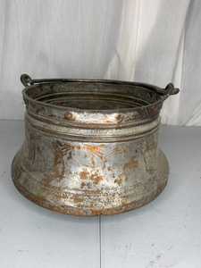 lot 166 image: Large Metal Basin with Handle