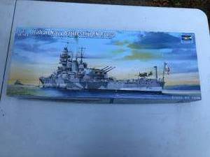 lot 522 image: Model Ship Kit - Italian Battleship RS Roma