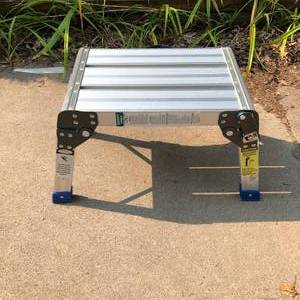 lot 783 image: Small Heavy Duty Folding Step Stool