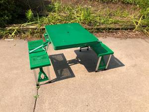 lot 757 image: Foldable Picnic Table