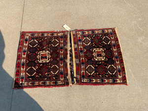 lot 285 image: Handmade Persian Oriental Rug Carpet bag face saddle bags